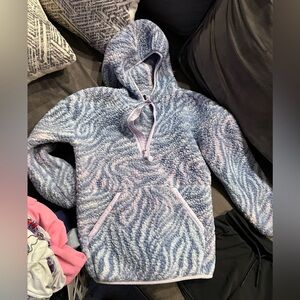 Little girls Sherpa pullover.
